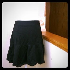White House Black Market Size 4 Black Fit & Flare Short Lined Skirt